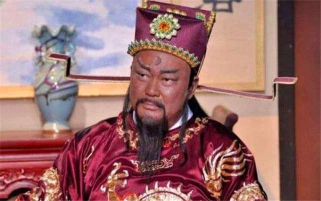 前来|老农报案，牛舌头被坏人偷了，包拯：把牛杀了，小偷就会前来自首