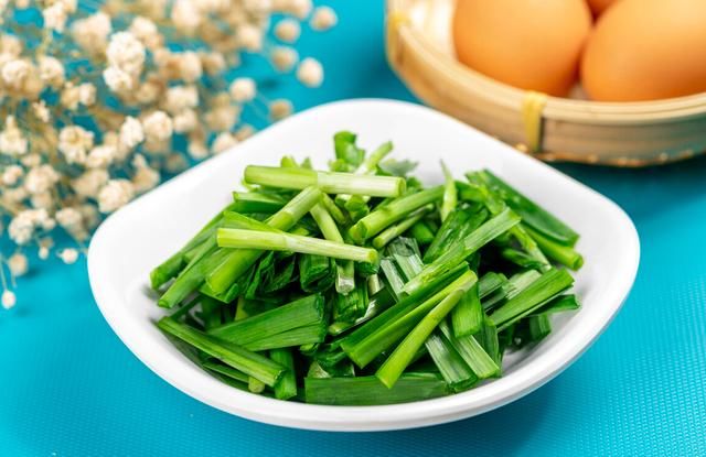  手餐|韭菜炒鸡蛋，营养丰富的家常快手餐，做法超简单，口感鲜香超美味