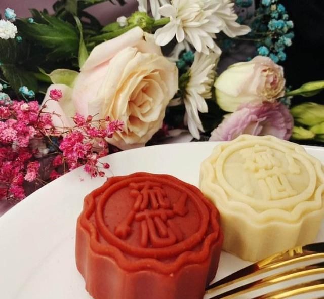 麻烦|月饼，手工的送朋友有面子，自己吃有滋味，十款，没想象中的麻烦