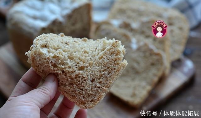 简单|用面包机做欧包,原来这么简单!只需加清水,外脆内嫩真地道