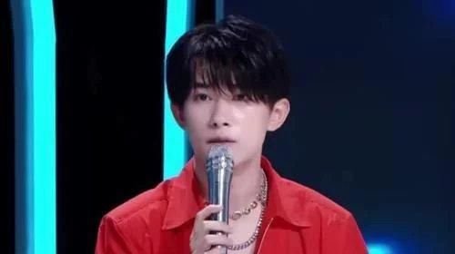  回锅肉|《少年之名》易烊千玺谈努力，网友：老练且天真，他说了什么？