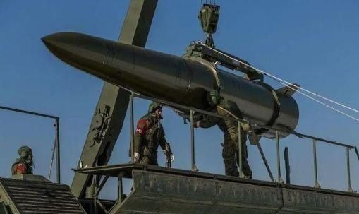  动作|俄罗斯没被拖垮，军事动作不断，连环出击，轮到美国害怕了