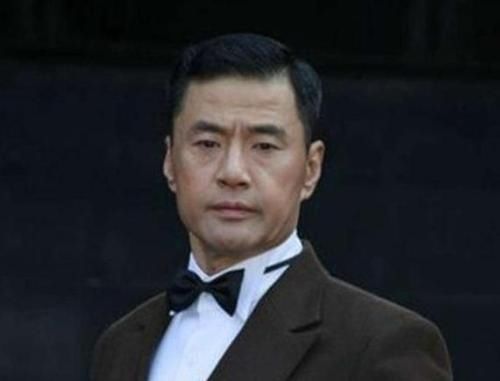  于荣光|演员于荣光：父亲患癌还让喝酒，撒了一个“谎”让其多活了7年