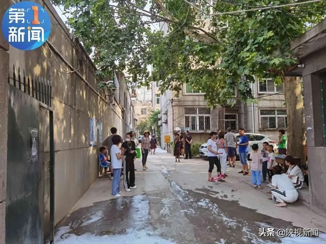  火情|西安杨家村突发火情！周围居民：有2名孩子受伤