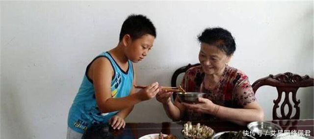 现状|夫妻俩连生8个女儿，因没儿子被全村嘲笑，如今一家人的现状如何