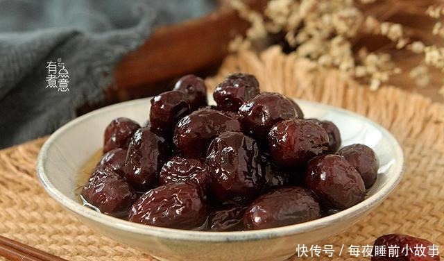 红枣|红枣别再煮汤了,用它泡一泡,清香甘醇又驱寒,吃一次就忘不了