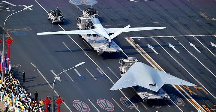  弹射|075还没服役，076就来了！电磁弹射加全电推进，这真是两栖舰？