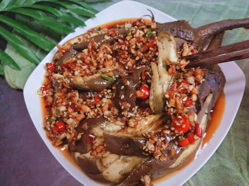  简单|明日立秋别忘了吃这菜，蒸一蒸，拌一拌，开胃爽口，家人爱吃