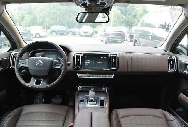 雪铁龙|19万如何选日产天籁、雪铁龙C6谁层次高看完你就觉悟了