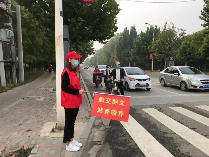 通行|玉田法院：文明助通行 志愿者在行动