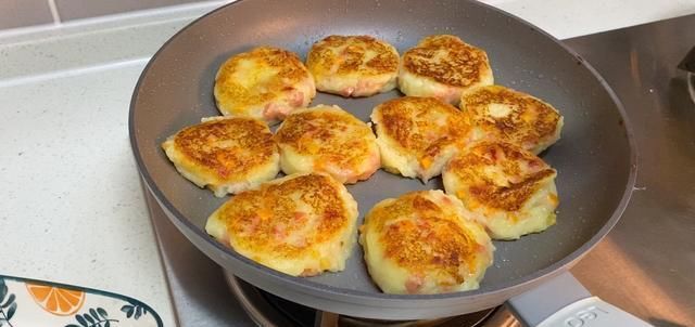 早餐|营养均衡又养胃的早餐,还可以这样吃,食材简单方便,家里都有哟