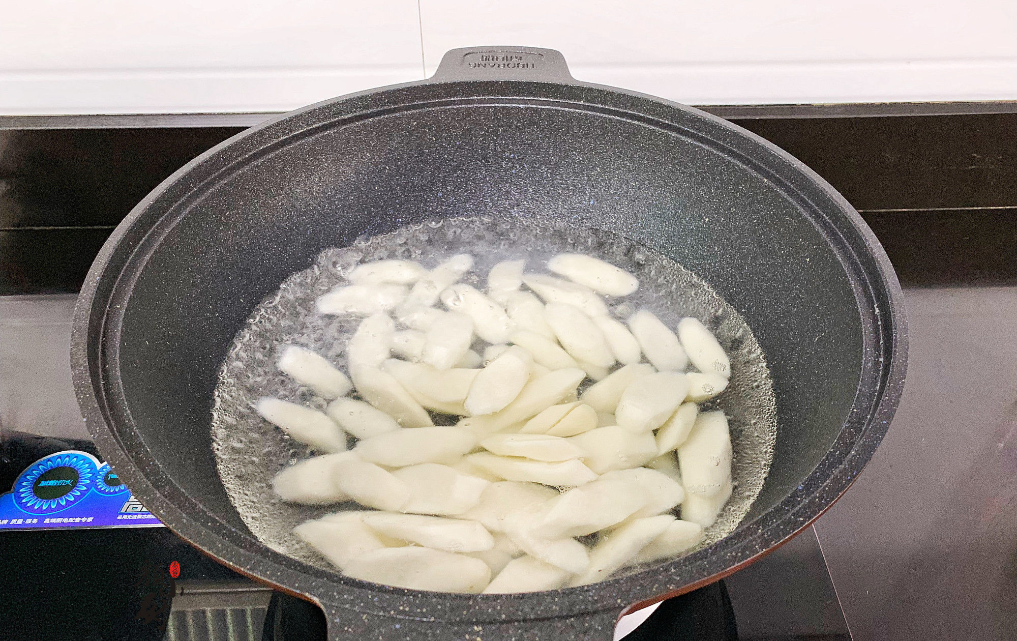  椒炒山药|山药和它是天生一对，多做给家人吃，简单一炒，比吃肉还营养