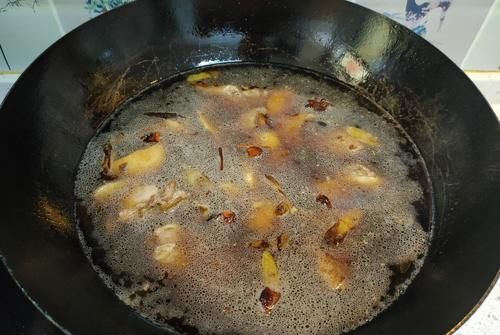  鸡肉|天凉了，吃鸡肉、猪肉不如吃它，8元一斤，营养滋补，家家吃得起