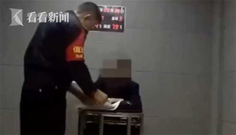 时存|携美沙酮坐高铁被拦下 “瘾君子”:我戒毒时存的