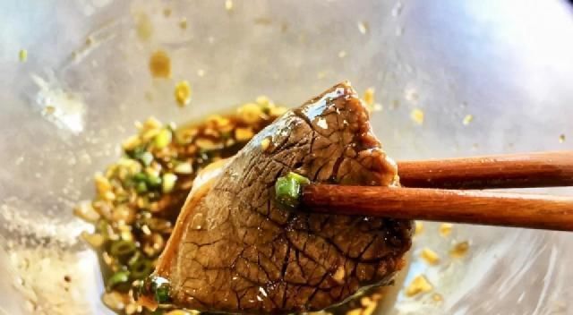  牢记|卤肉店的酱牛肉为何酱香肉嫩? 牢记4个窍门, 教你卤制酱牛肉方法