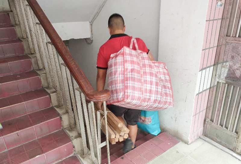  今日|今日搬家话题：#怎样克服搬家焦虑？#