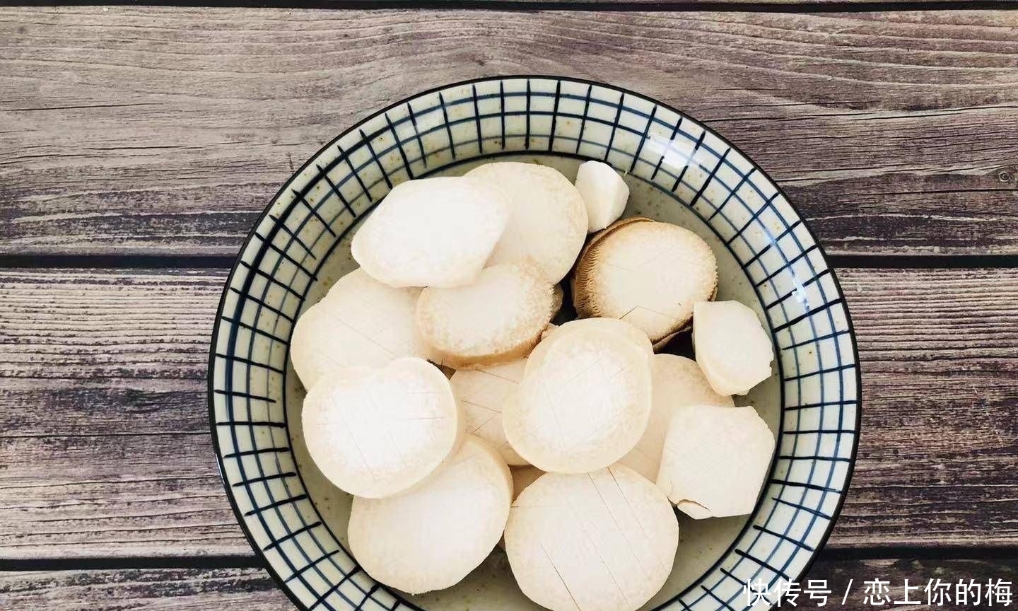 轻而易举|蔬菜也可以非常美味。没有肉,你可以轻而易举地在桌上吃完