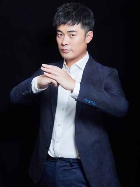  熬夜|陈赫首款电竞综艺来袭，看到嘉宾阵后，网友:熬夜也得追!