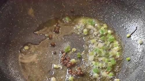  凉拌木耳|木耳最好吃的做法，不用炒，简单一做，给大鱼大肉都不换