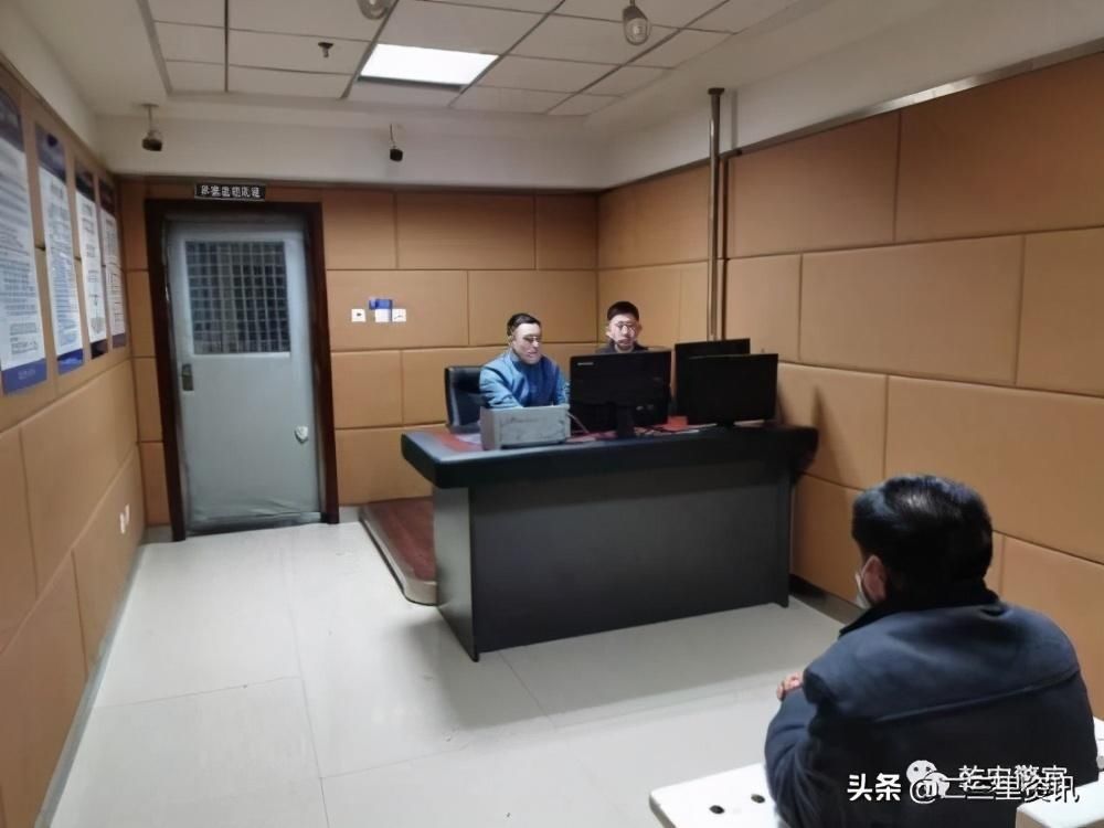 男子|男子在他人鱼塘撒网偷鱼，被警方抓获