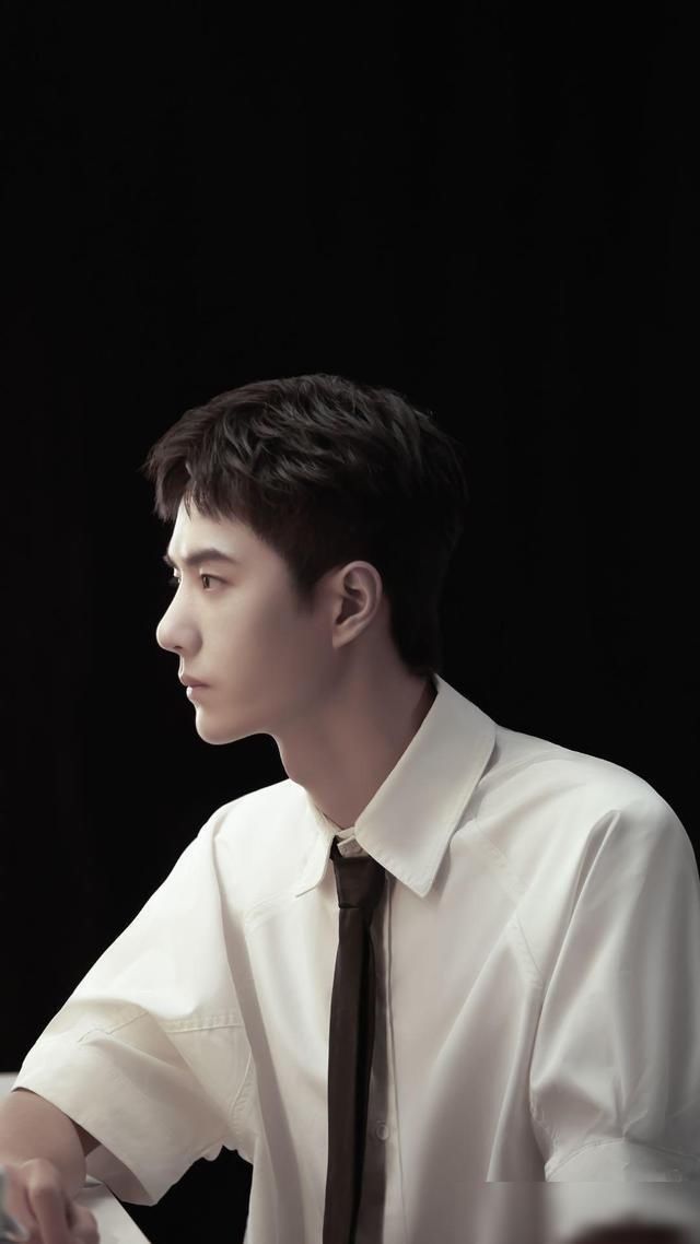  眷顾|王一博被综艺之神眷顾？不争镜头不抢话，却频频制造名场面