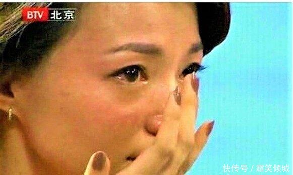 杨磊|韩红念错名字瞬间尴尬!汪涵都圆不回来了!网友看看人家董卿!
