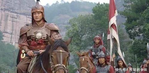 路遇|乾隆微服私访,路遇一乞丐相谈甚欢,一会派侍卫杀了!