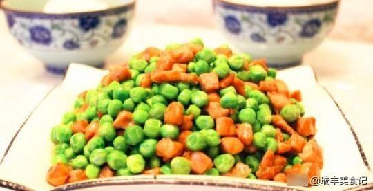 金针菇|家常菜精选:拌金针菇、川味粉蒸排骨、青豌豆嫩肉丁、麻辣鸡丝