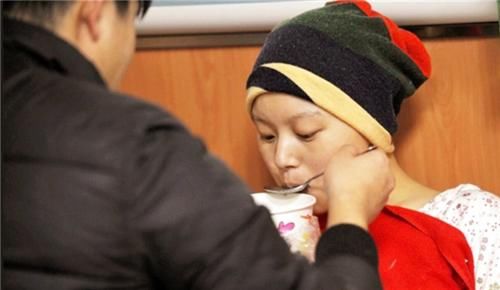 求娶|6年前，那位明知女友患癌将死，却执意求娶的山东小伙，现怎样?