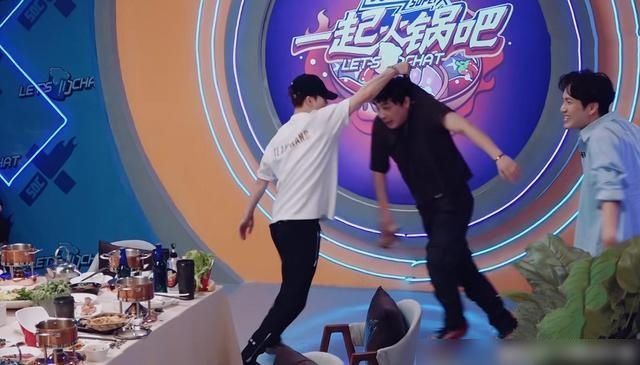  解压|《街舞3》5位姐姐参加火锅局，王嘉尔轻松控场，张艺兴Krump解压