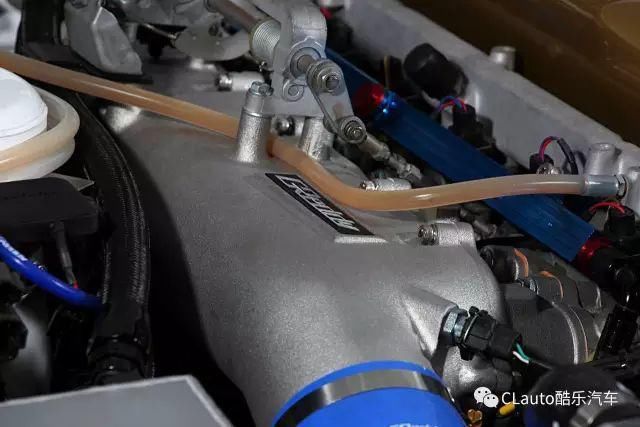  姑娘|我也想遇见个开R32 GT-R的姑娘，然后深陷其中不可自拔