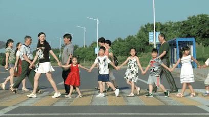 车辆|创城交警在行动丨不礼让斑马线,这些车辆被曝光了!