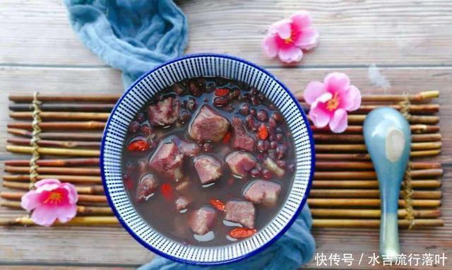 皮肤|红豆和它是绝配,简单煮一煮,每天吃上一小碗,皮肤红润有弹性!