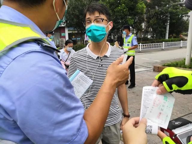 上午|鄂州严查“两轮车”逆行，首日上午共有185名驾驶人被处罚