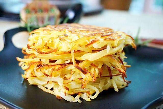  入锅|这种可口小饼，备菜过程不用切，拌一拌就能入锅煎