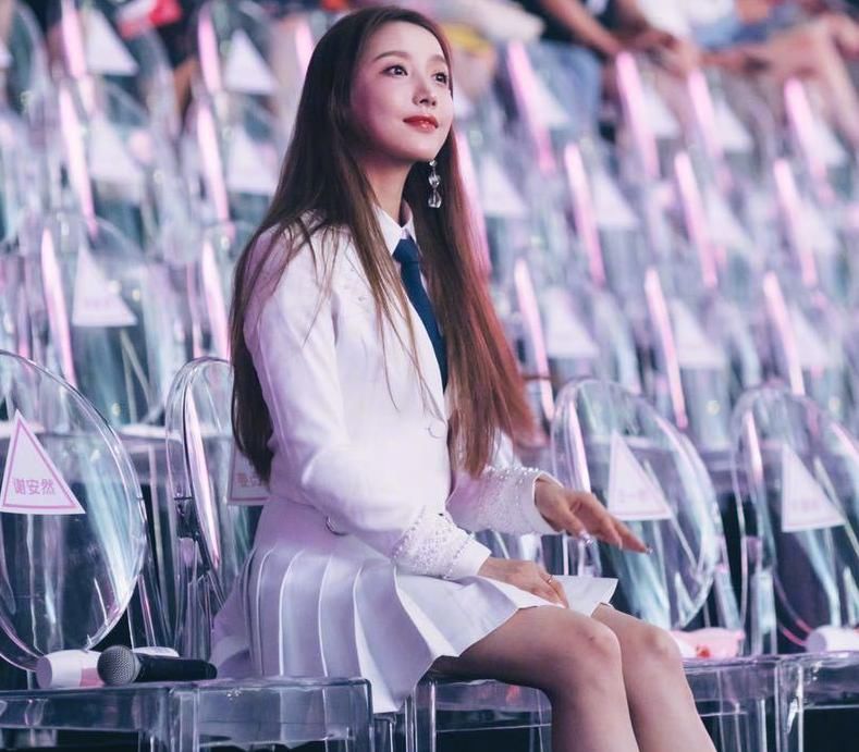  颜值|姜贞羽参加新综艺被路透，把生图放大五倍后，一下看出真实颜值