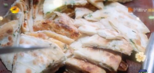  辣椒面饼|《向往4》黄磊用辣椒面做饼，看清无滤镜下照片，网友：不敢下口！