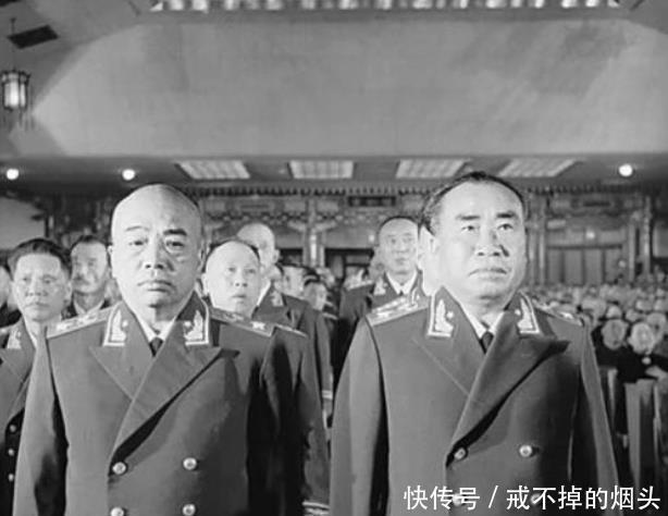 和毛主席|我军历史上的五虎将, 五人之间互相不服, 却唯独只服一人!