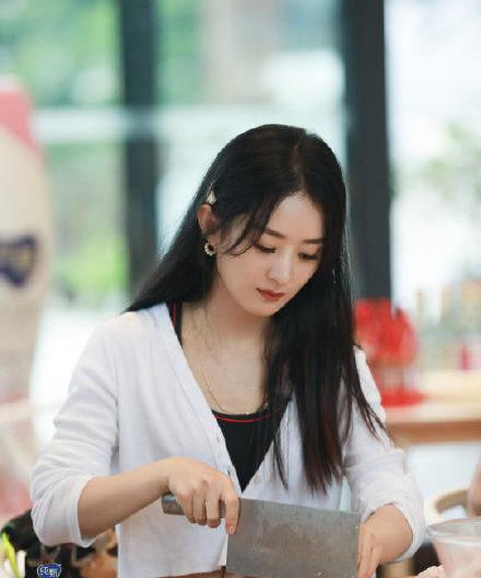  金鹰节|“赵小刀”重出江湖！《中餐厅》收官：赵丽颖吐槽林大厨毫不留情