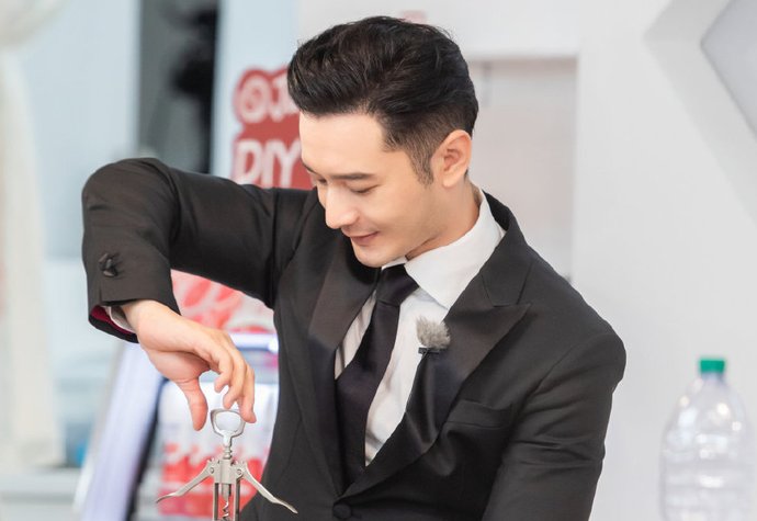  行李|《中餐厅4》预告，黄晓明刚下车就被坑，林大厨搞出了“大事情”