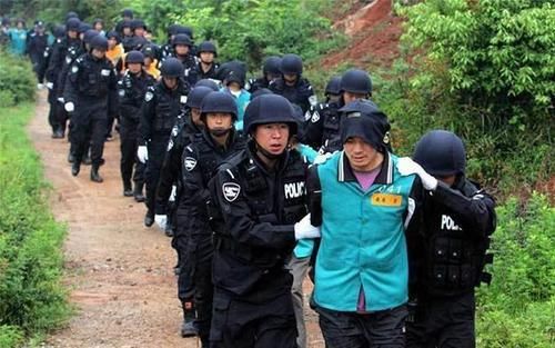 天连|中国年纪最小的A级通缉犯，9天连杀13人，10年过去，他依然还活着