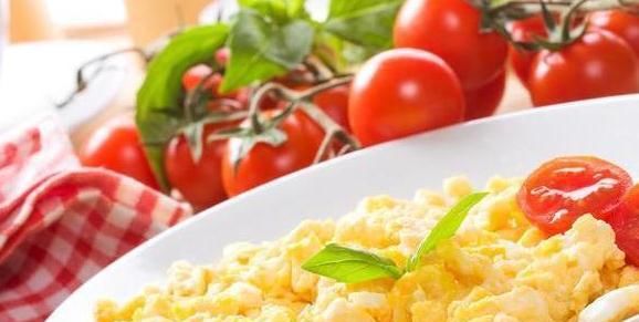  身体健康|这些隔夜菜，吃不完也别放冰箱，对健康没好处，早点扔不是浪费