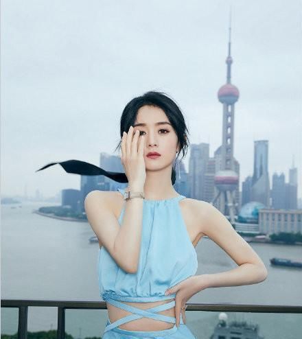  中餐厅|《中餐厅》媒体见面会生图赵丽颖颜值不扛打, 皮肤黑个子小腿短缺点全暴露