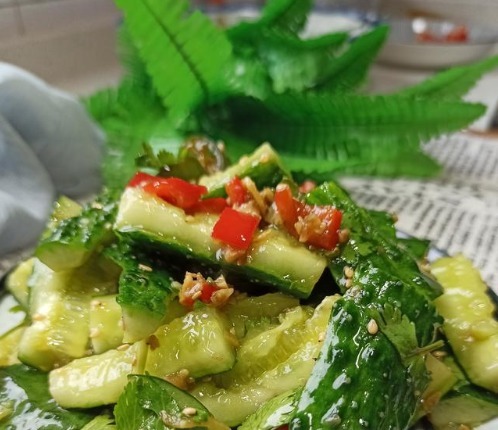 黄瓜|凉拌黄瓜料汁怎么调?多数人不懂,调味品乱放,怪不得味道不好吃