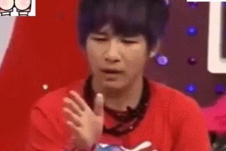  还要|主持站队跪舔郭敬明？他还要不要脸！