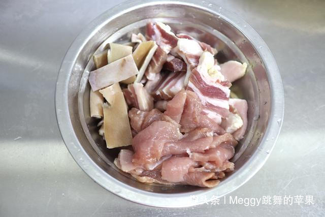 香锅|夏天没胃口跟我做家庭版麻辣香锅,饭菜一大锅,解馋过瘾不费事