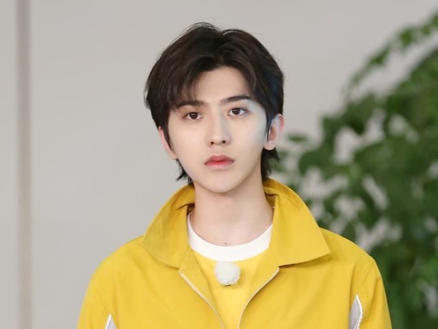  外卖|活久见，上《跑男》还要倒贴钱？蔡徐坤：够我吃好几天外卖钱了