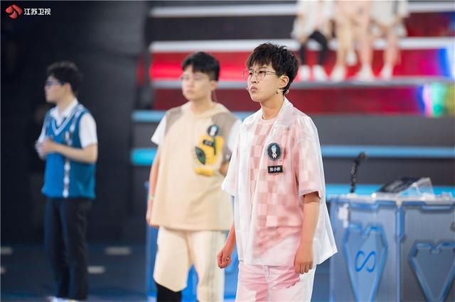  遭遇|《最强大脑》陈小桥、郜晟遭遇“红牌”停赛 朗佳子彧去留引争议