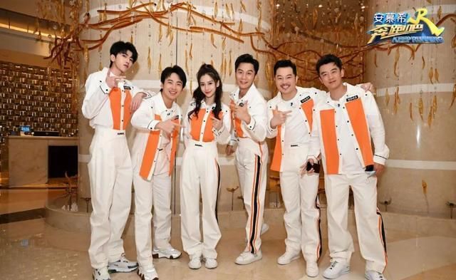  喜剧|“谁是卧底”还能这么玩?《奔跑吧》上演喜剧版VIP会员之战