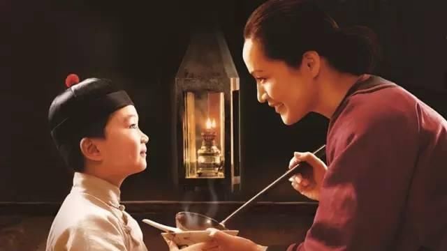  岁月|黑芝麻糊广告舔碗小男孩,长大模样惊人,网友遗憾:岁月是把杀猪刀